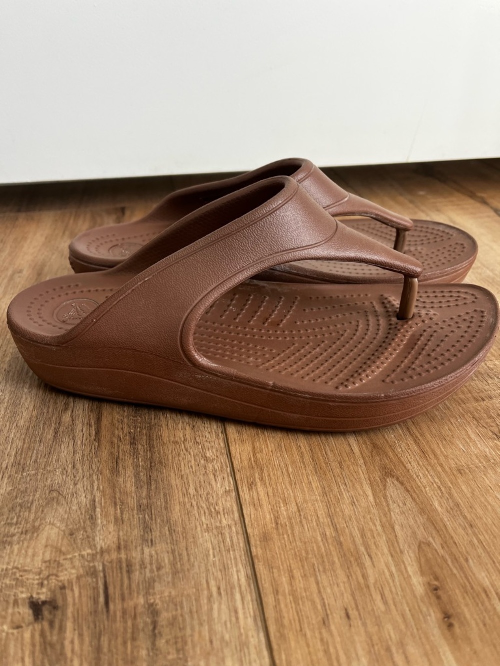 Croc Sloane Platform Sandal - Picture 3 of 4